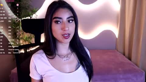 Snapshot of emma_lirys chatting on 05.11.26 Emma online show from 05.11.26