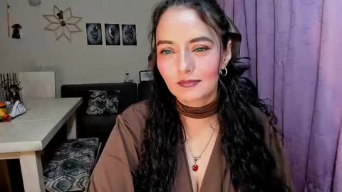  emma luxy online show from 04.21.26