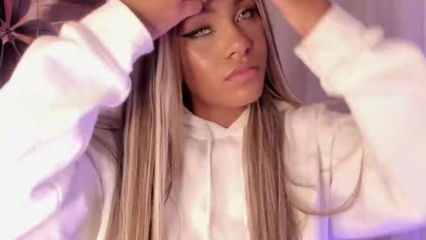 Emma Morgann online show from 03.11.25