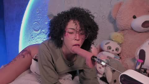 Snapshot of emma_nakamura chatting on 01.27.25 online show from 01.27.25