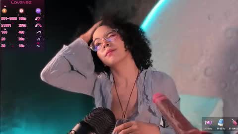 Snapshot of emma_nakamura chatting on 09.12.25 online show from 09.12.25