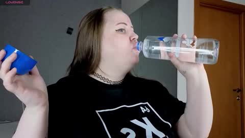 Snapshot of emma_razoom chatting on 09.30.25 Emma Razumovskaya online show from 09.30.25