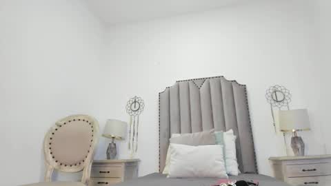 Snapshot of emma_scott_7 chatting on 12.01.25 emma scott 7 online show from 12.01.25