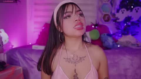 EMMA  online show from 10.07.25