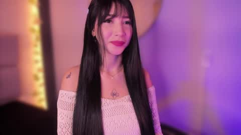 Snapshot of emma_woods__ chatting on 12.10.24 emma_woods__ online show from 12.10.24