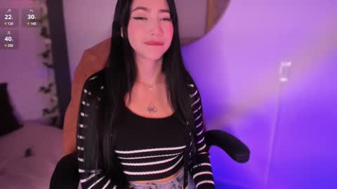 Snapshot of emma_woods__ chatting on 12.28.24 emma_woods__ online show from 12.28.24