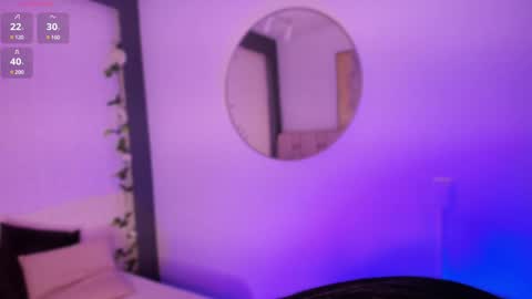 Snapshot of emma_woods__ chatting on 12.30.24 emma_woods__ online show from 12.30.24