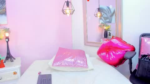 Emma  online show from 02.11.26