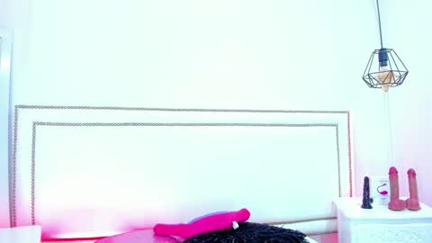 Emma  online show from 04.24.26