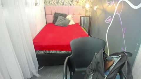Snapshot of emmaaevans_ chatting on 02.03.25 Emma Evans online show from 02.03.25