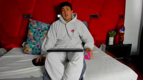 EmmaAndDemon online show from 12.20.25