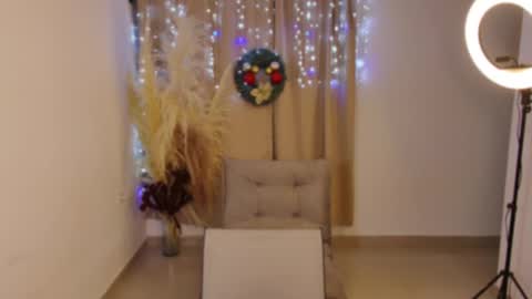 Emma online show from 12.21.24