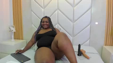 EmmaBrantt  online show from 11.15.25