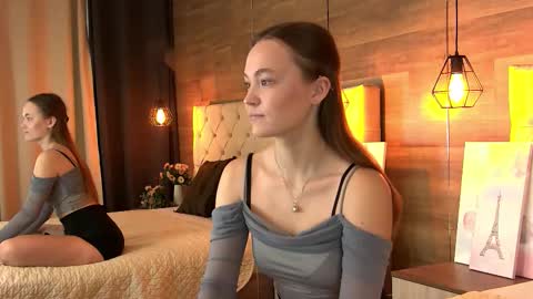 EmmaCamm online show from 11.09.25