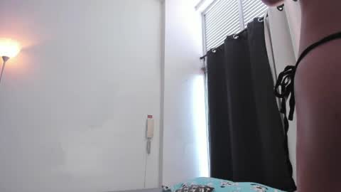 Snapshot of emmaclark_1 chatting on 06.05.26 emmaclark_1 online show from 06.05.26