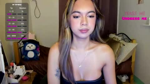 Snapshot of emmacoxx24 chatting on 05.14.26 SweetGirlEmma online show from 05.14.26