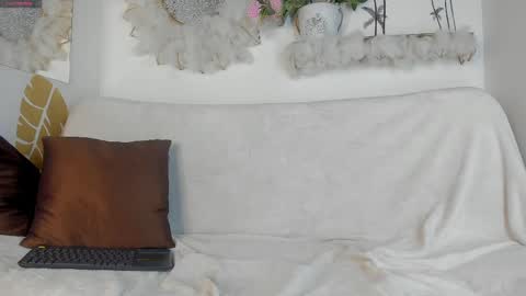Snapshot of emmaduque chatting on 05.24.26 Emma Duque online show from 05.24.26