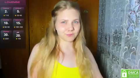 Snapshot of emmafrizea chatting on 06.23.26 Hello Im newMake me cumPVT 12tk for min ALL INCLUSIVE online show from 06.23.26