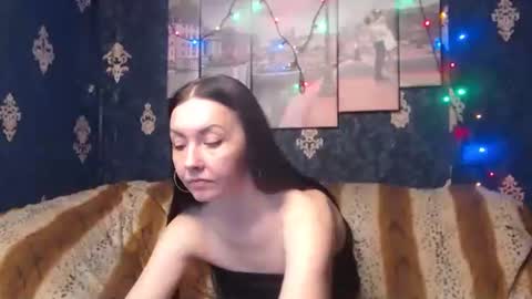 EmmaGoldX online show from 03.05.25