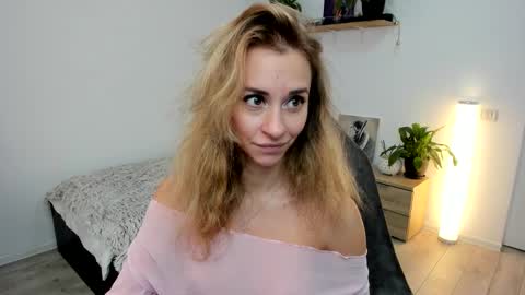 Emma online show from 11.17.25