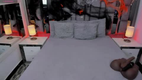 EMMA HILL online show from 10.22.25