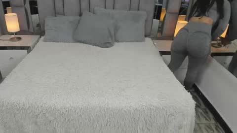 EMMA HILL online show from 12.15.25