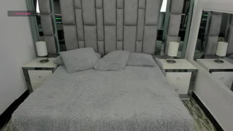 EMMA HILL online show from 04.10.26