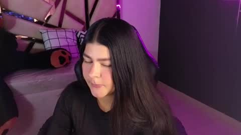 Emma online show from 02.11.25