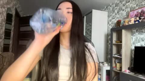 Emma online show from 04.06.26