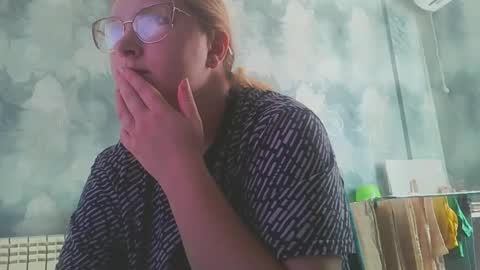 emmamelody online show from 09.30.25