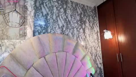 Snapshot of emmamiller__ chatting on 02.23.26 online show from 02.23.26