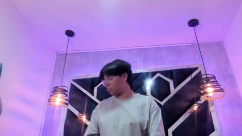 Snapshot of emmapark_ chatting on 02.05.25 Emma 3 online show from 02.05.25