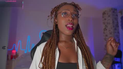 Sara online show from 11.24.25