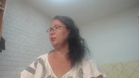 Snapshot of emmasquirt69 chatting on 09.15.25 emmasquirt69 online show from 09.15.25