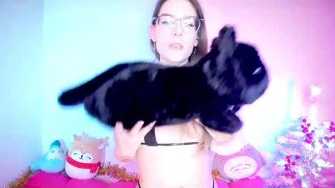 RH-NEGATIVE GREEN-EYED BAELIEN online show from 03.29.26