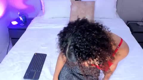 EMMAWILIAMS online show from 11.20.25