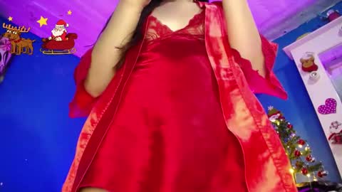 Snapshot of emmaxx7 chatting on 12.23.24 Emma  online show from 12.23.24