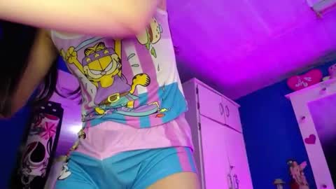 Snapshot of emmaxx7 chatting on 10.16.25 Emma  online show from 10.16.25