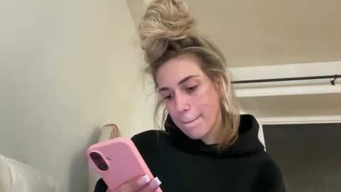 emmbella online show from 03.20.26