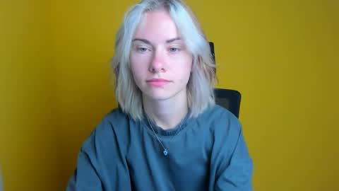 Emmi online show from 09.09.25