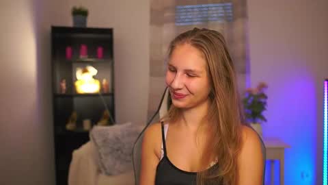 Emmie online show from 01.14.26