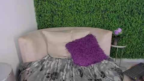 Emmiily online show from 02.19.25