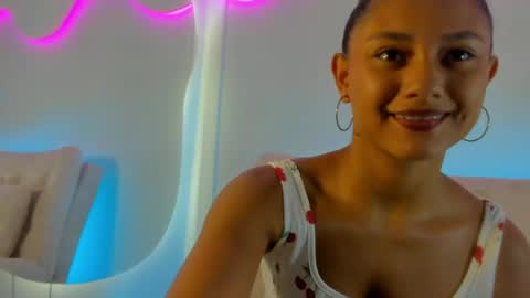 Snapshot of emmilybratz chatting on 05.15.26 EMMILY online show from 05.15.26
