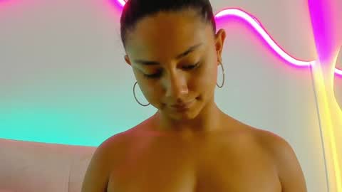 Snapshot of emmilybratz chatting on 06.25.26 EMMILY online show from 06.25.26