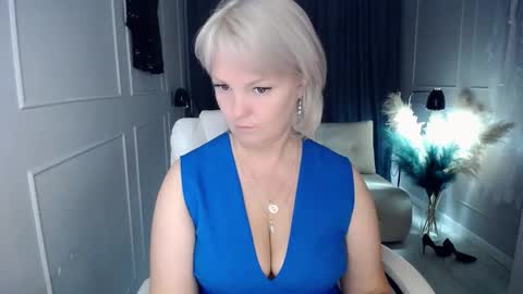 emmmam online show from 10.26.25