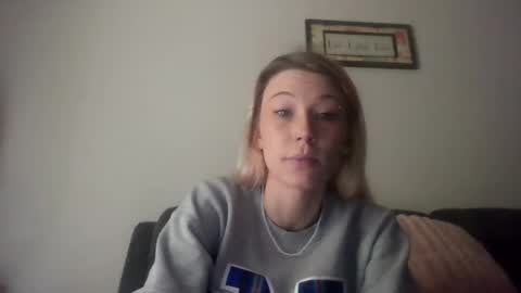 Snapshot of emmwarr1514 chatting on 04.02.26 emmwarr1514 online show from 04.02.26