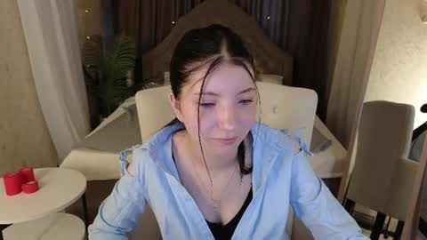 Snapshot of emmy_dreamy_ chatting on 07.16.26 emmy_dreamy_ online show from 07.16.26