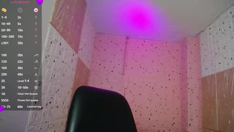 emmy_durant online show from 11.18.25