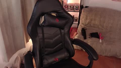 Emmy Ruiz - independent model online show from 02.23.26