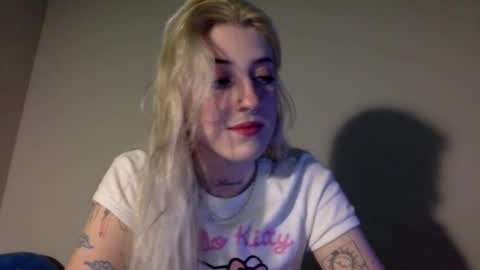 Snapshot of emmydesire chatting on 02.27.26 Emmy online show from 02.27.26